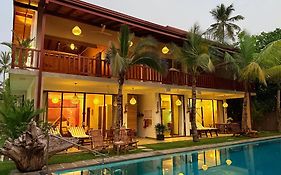 Sri Palms